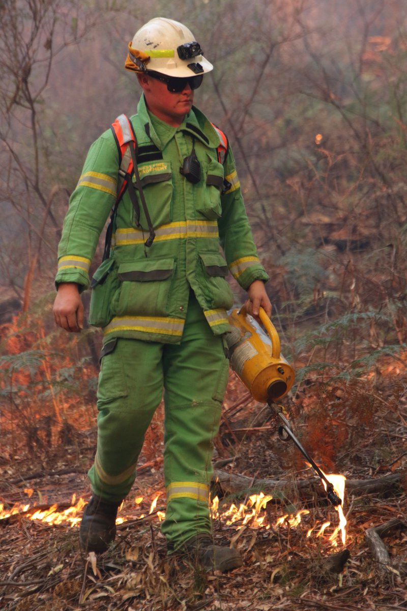 FFMVic's tweet photo. People in #Baranduda, #Wodonga, #Leneva and surrounding areas may see smoke tomorrow (Wednesday 10 April) as our crews undertake #plannedburning in Baranduda along Trig Point Track. See details at https://t.co/fVfRWZfYPO #FFMVic https://t.co/h5FPeg0pZd