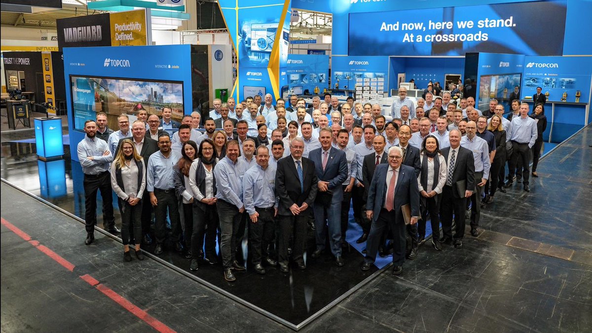 Vandaag de tweede dag van <a href="/baumaOfficial/">bauma Official</a>! Wilt u weten hoe onze technologie uw werkprocessen kan versnellen en verbeteren? Zoek ons op in hal A2, Stand 249, ons team staat klaar om u er alles over te vertellen en te laten zien!