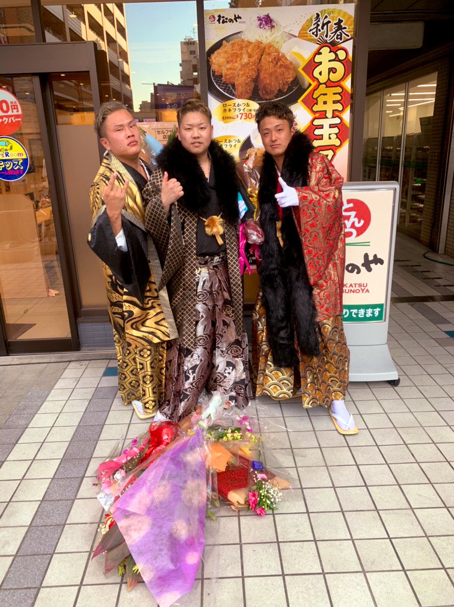 Keitter_0530's tweet photo. そーいや昨日ひでとから電話きてたけど折り返してない。誕生日おめでとう‼️🎂最近写真とってない無くなってきた。 https://t.co/pCzePhI1NP