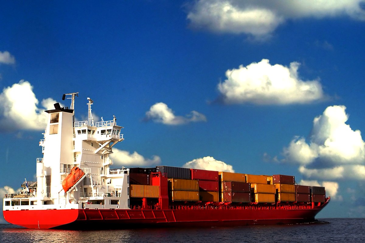 pfafflogistik's tweet photo. Heutiges Thema im #Transport & #Logistik Blog: #Containerschifffahrt – Die Fakten im Überblick: ⤵ https://t.co/sLeTMqdDS3 https://t.co/aMU4NxwDSL