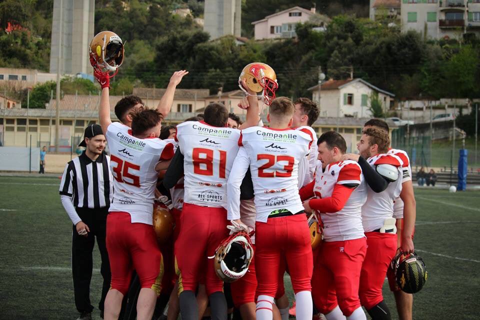 JUNIORS : victoire des nos juniors 44-06 face aux aigles rouges de Nice ! Bravo aux 2 équipes pour ce beau match de football 🏈 #win #argos #aixmaville #footus #neverquit