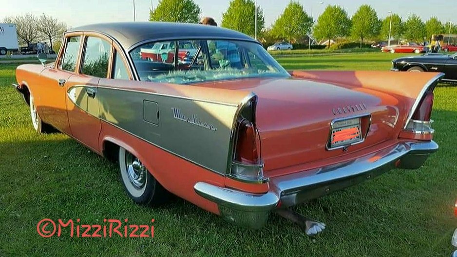 mizzi_rizzi's tweet photo. Chrysler Windsor 1958

Fotad i Löddeköpinge, Sweden, 2016. ©MizziRizzi

#chryslerwindsor #Chrysler
#chryslerwindsor1958
#mizzirizzi https://t.co/xjL0XFzug4