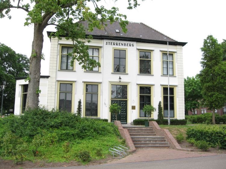 Vorige week zijn we verhuist naar een kantoorruimte in een voormalig burgemeesterswoning (1910) en gemeentehuis van Ede (1942). Een mooie plek om verder door te groeien en onze klanten optimaal te bedienen!