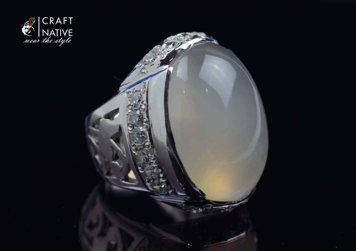 craft_native's tweet image. RutilatedQuartzRing, DuralNajaf SterlingSilver925 HandmadeRing.
Get it for your loved one,or treat yourself for a classic timeless style.
#QuartzRing #DurAlNajaf #Gemstones #MoonStone #Menswear #Timeless #HandmadeRing #Artisan  #SterlingSilver925 #Unheated #Untreated #Etsy #eBay