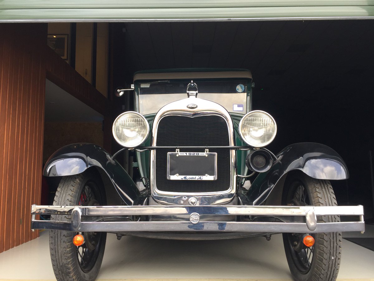 Martyn_SDS's tweet photo. Surprise arrival yesterday afternoon, always a joy to look after these wonderful vintage machines.
https://t.co/Alvs5rNp7b
#fordmodela #ford #modela #vintagecar #vintagecars #vintagecardaily #southdownssecure #carstorage #nrgoodwood #vintageford #cars https://t.co/RsKx522IYc