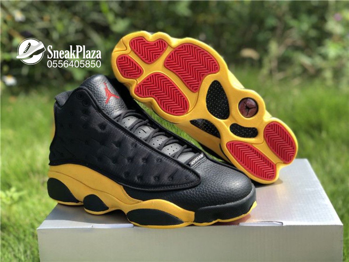 SneakPlaza's tweet photo. #Available in stock 
Call or WhatsApp 0556405850 to place your order now https://t.co/OsULsjYX8z