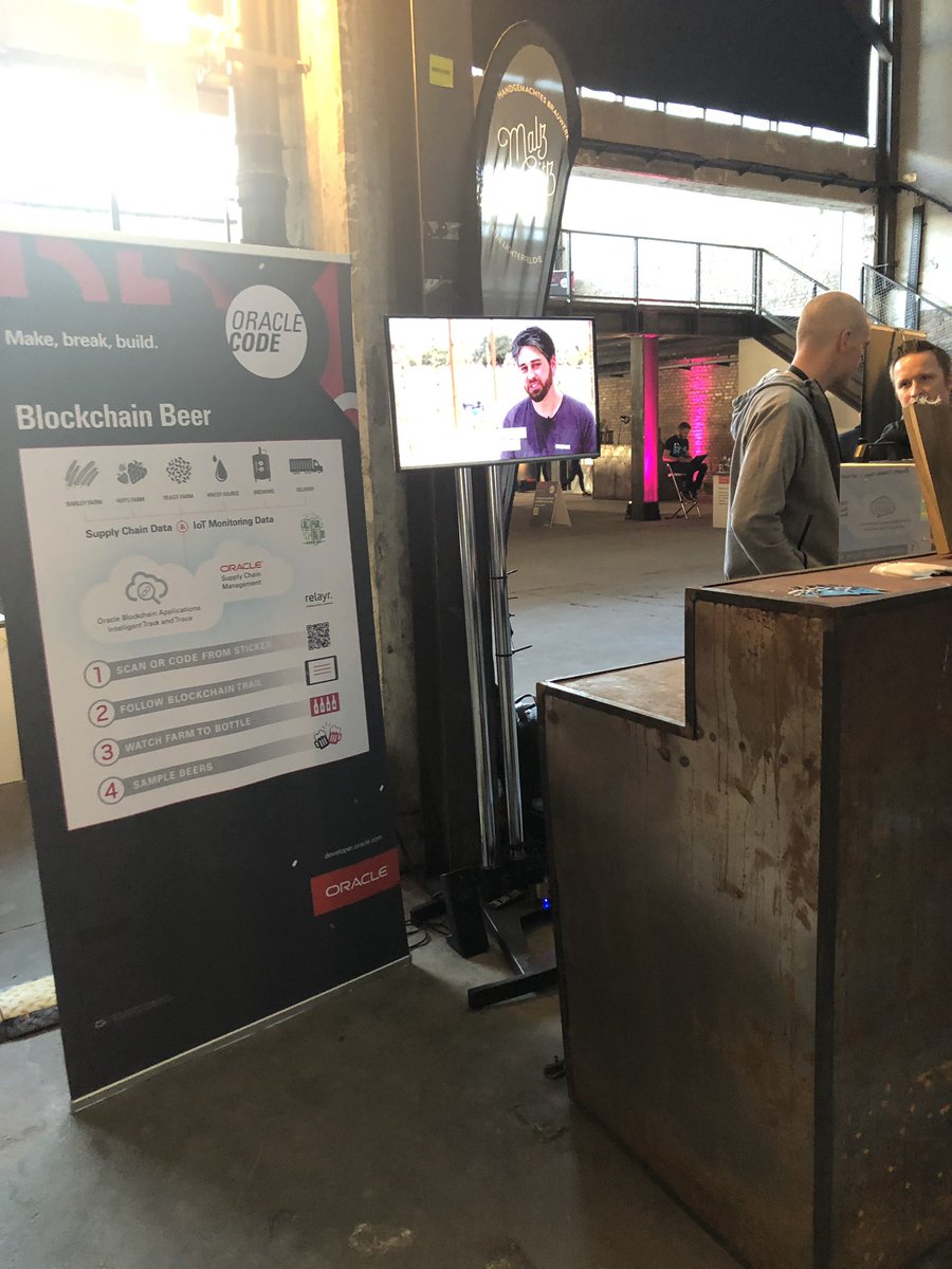 AndreaZengin's tweet image. #blockchain beer? Yes, at #Oraclecode in #Berlin