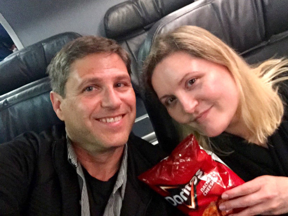 Omaholic's tweet photo. LAXβοΈFLL #firstclassselfie #wefancy https://t.co/cDmZEhSKx3