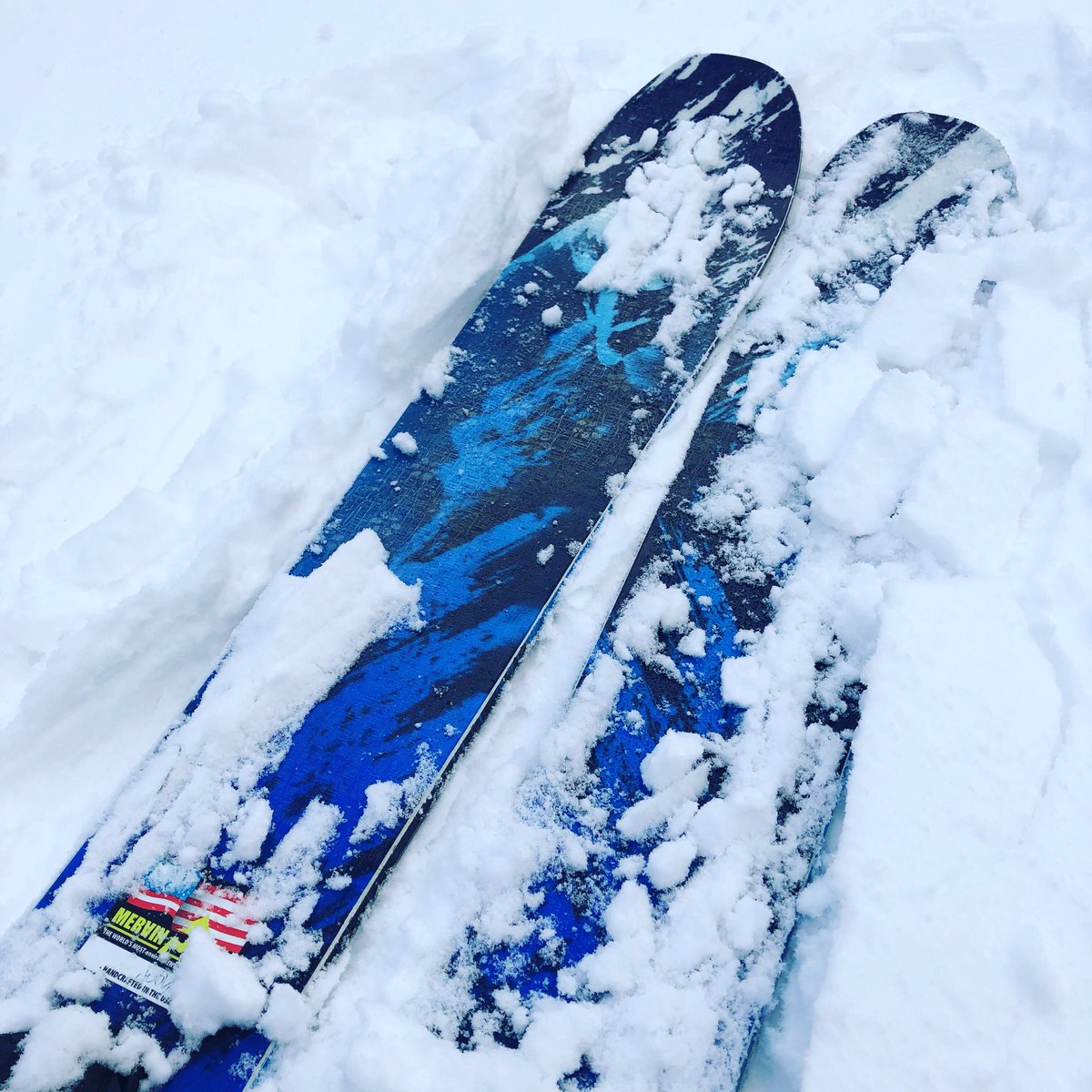 kawabaski's tweet image. 4月ですか？？！！
という雪質と雪の量です！
明日もまた☃️降る予報です。タイヤとウェアとワックスはハイシーズン並みでお越し下さい🙏
@LIB TECH
#advancesnow
#libtech
#libtechnologies
#mervinmade
#kawabaski #snowboard #snow #ski #川場スキー場 #レンタル