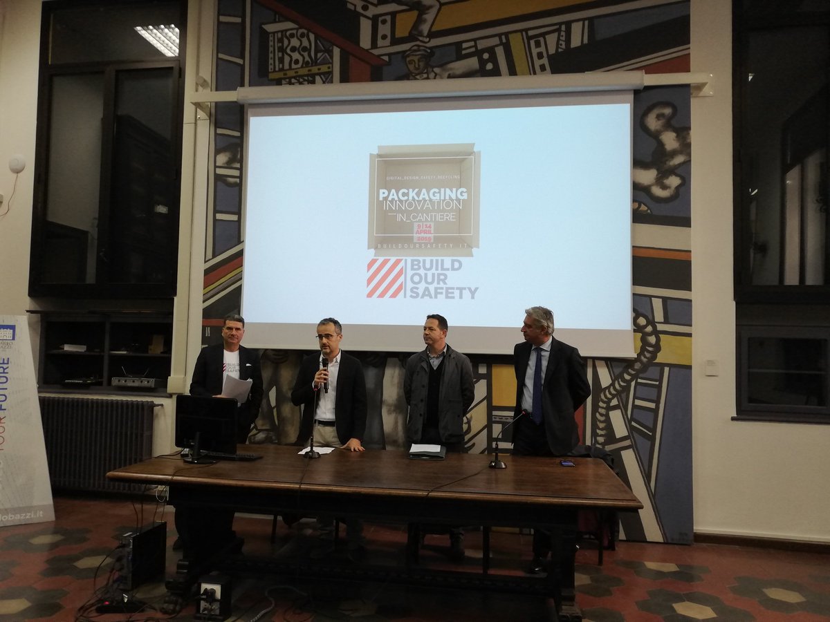 AnceMilano's tweet photo. Luca Cazzaniga, Presidente del ITI Bazzi apre i lavori dell'incontro di premiazione del concorso #buildoursafety ricordando l'impegno degli Enti Bilaterali per la formazione e la sicurezza sul lavoro https://t.co/MfsFZEMSIW