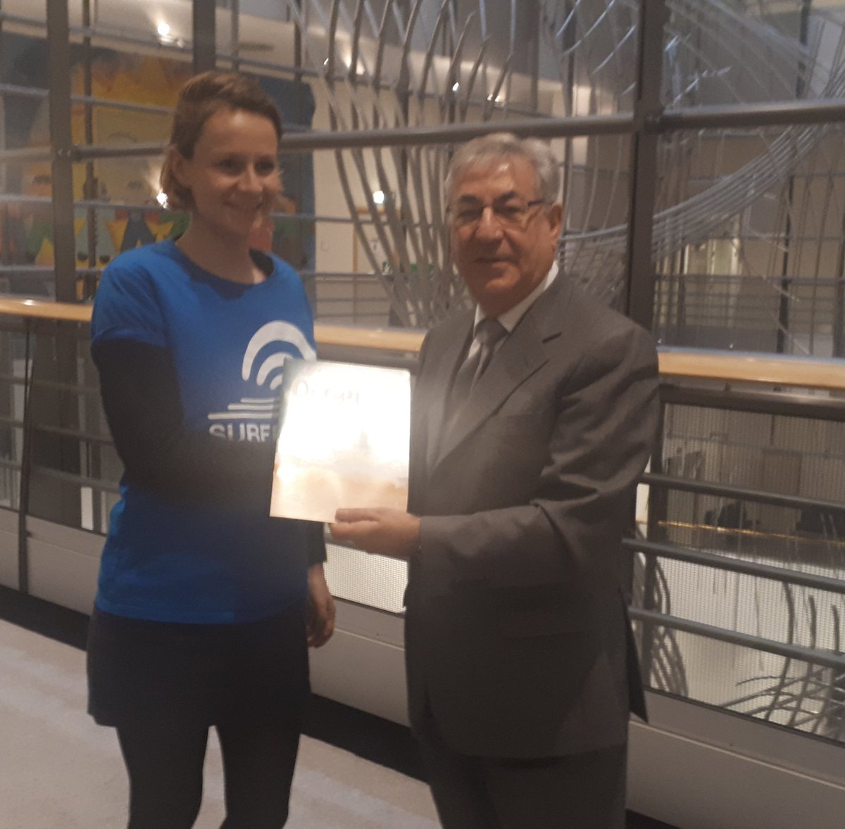 Thank you commissioner <a href="/KarmenuVella/">Karmenu Vella</a> for your support. Let's make the #VoicefortheOcean heard at the European level 🇪🇺