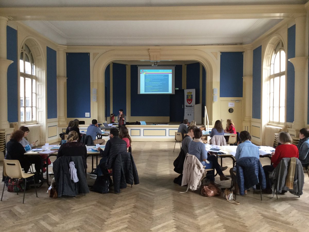 IrepsBFC70's tweet photo. Aujourd’hui, on retrouve les professionnels de Haute-Saône travaillant avec les jeunes pour un café pédagogique #passsantéjeunes @IrepsBFC https://t.co/2Drv6refVF