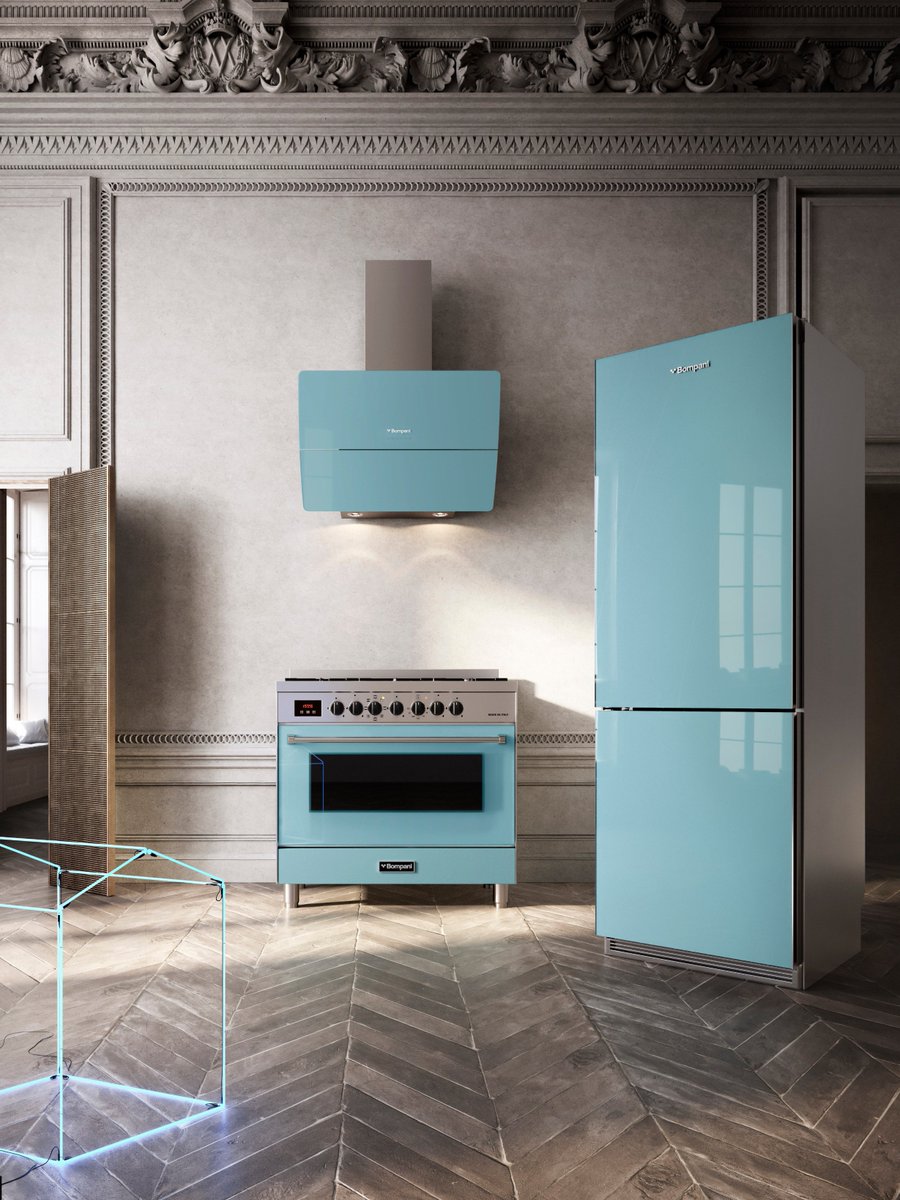 Unico il colore. Unico lo stile. Se al Salone del Mobile di Milano arrivi in metropolitana, alza lo sguardo e cercalo!  #milanodesignweek #iSaloniofficial   #designeconomy #fuorisalone2019  #salonedelmobile2019 #isaloni #milano #bompani #turchese