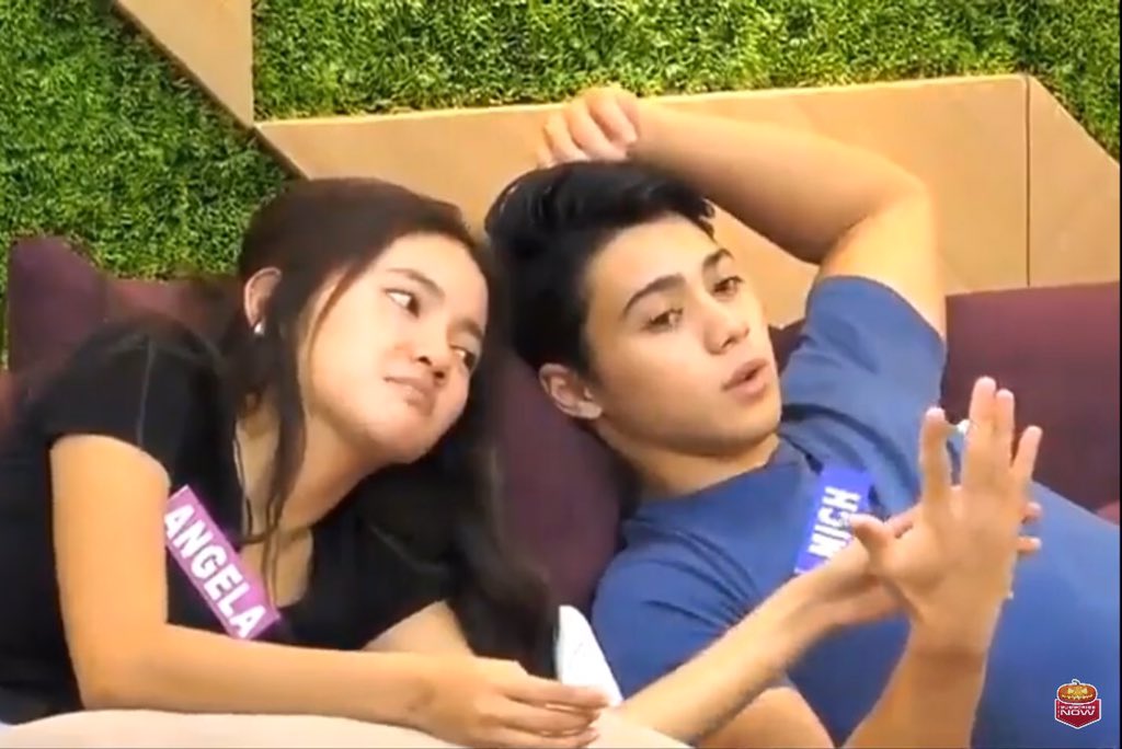 GelMichPexers's tweet photo. Yesterday, Angela touches the eyebrow of Mich.

Earlier, Angela touches Mich’s hand.

Oh my God. My GELMICH heart 😭💙

Our ship is sailing ⛵️ #GelMich 

#PBB8SayawNgBuhay https://t.co/W99WLj4Vu7