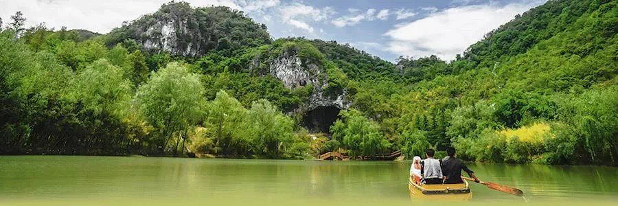 VisitAnshun's tweet photo. Yelang cave, located in Zhenning , Guizhou Province, is closely connected with Huangguoshu Scenic Area and Shizhai Scenic Area which is the most concentrated karst group in the world, and it is also a combination of water and drought. https://t.co/fXQklDrBJV