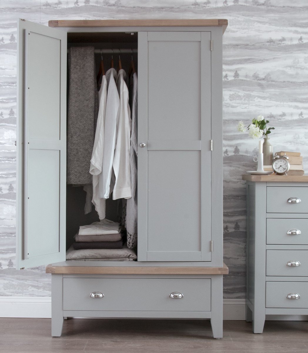 ListerInteriors's tweet photo. Did you know our Florence Bedroom range is available in Grey and White options? Both are ON SALE NOW! in store and online #Bedroom #loveyourhome #listersinteriors #Shrewsbury #Llandudno #Chester 

https://t.co/qBJX42QW8M

https://t.co/OUhrAnui5I https://t.co/2evywFz7am