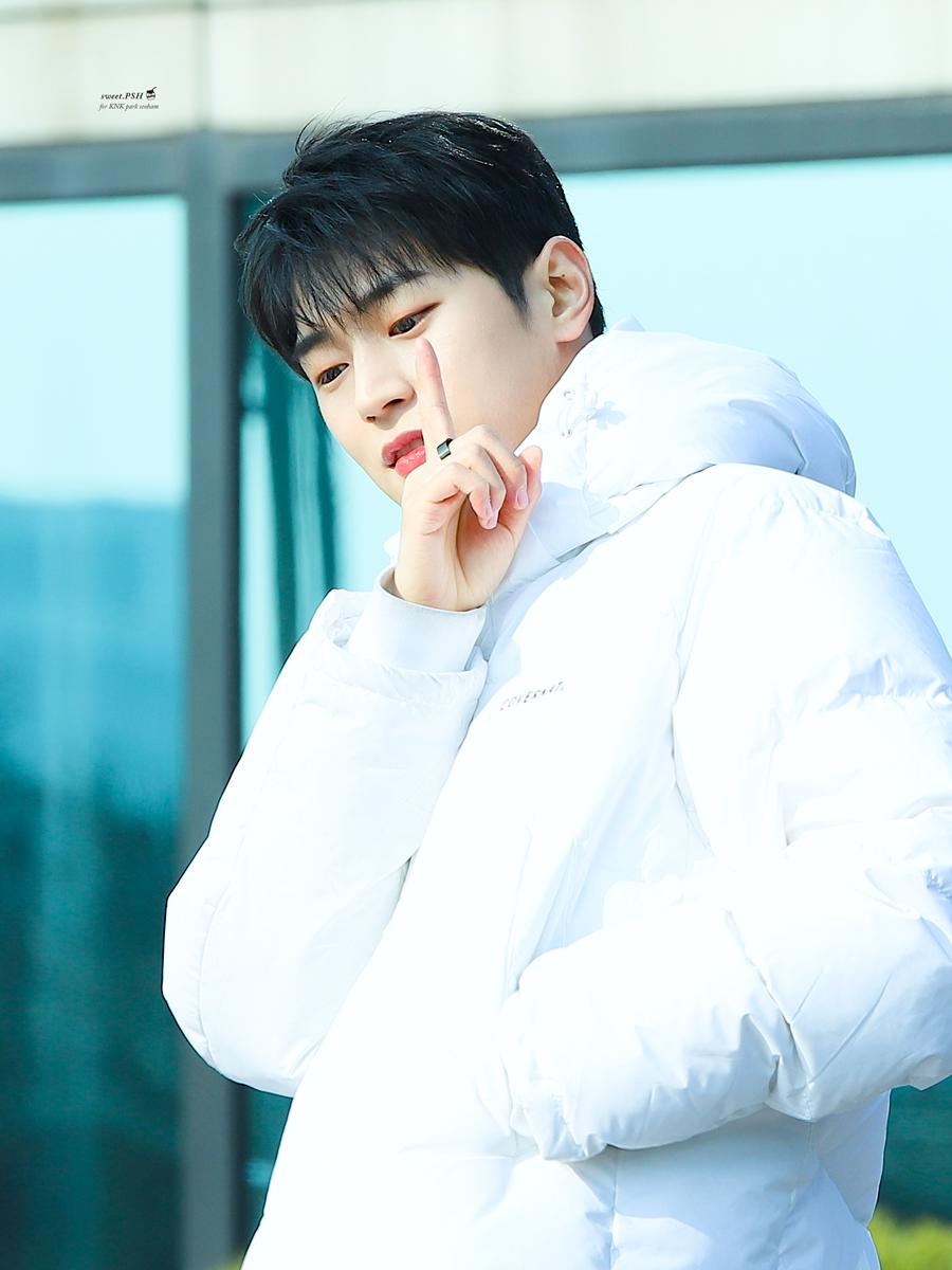 sweetSJPark's tweet photo. #크나큰 #박서함 

그냥 보고싶음...💫

#서함짱짱 #승준짱짱 #KNK #SEOHAM #クナクン @KNKOfficial220 https://t.co/S9RDvnMxny
