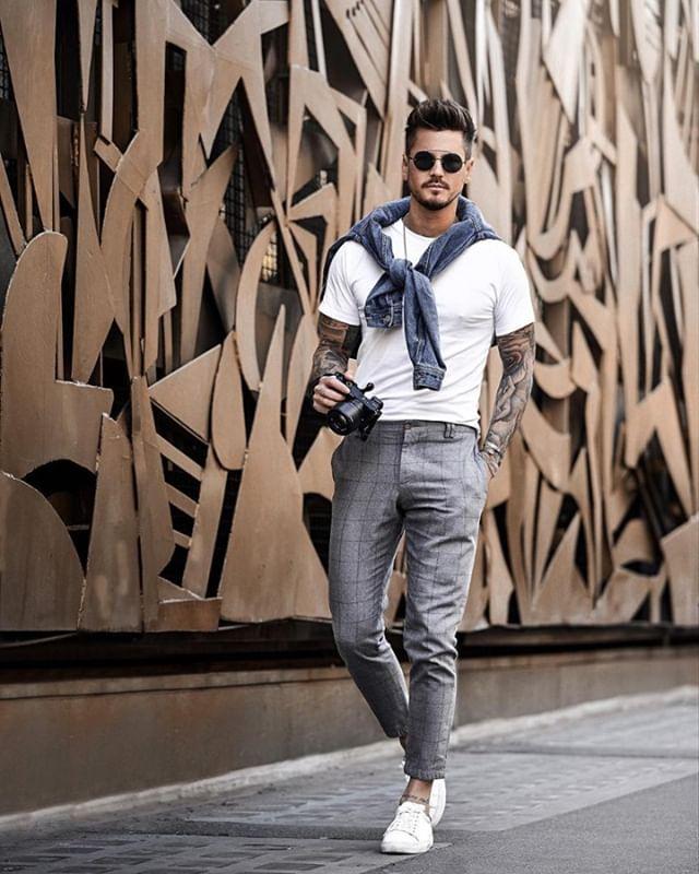 bm_amine94's tweet photo. Fashion is art and you are the canvas
.
.
By @fabrizioaldobelfiore
.
.
.
.
.
.
.
#outfitstyle #bestofstyle #casualstyle #bestcasualoutfit #mensfashion #menhairstyle #menwithstreetwear #menwithstreetstyle #menswear #menscasualwear #menscasual #menscasualstyle #casualmenswear … https://t.co/1AKHCR8sez