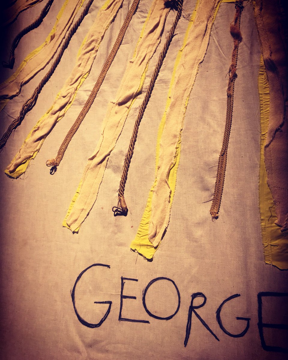 George is bringing the sun to <a href="/BalorArtsCentre/">BalorArtsCentre</a> this morning with #thewarofthebuttons #familyfriendlyireland #ontour