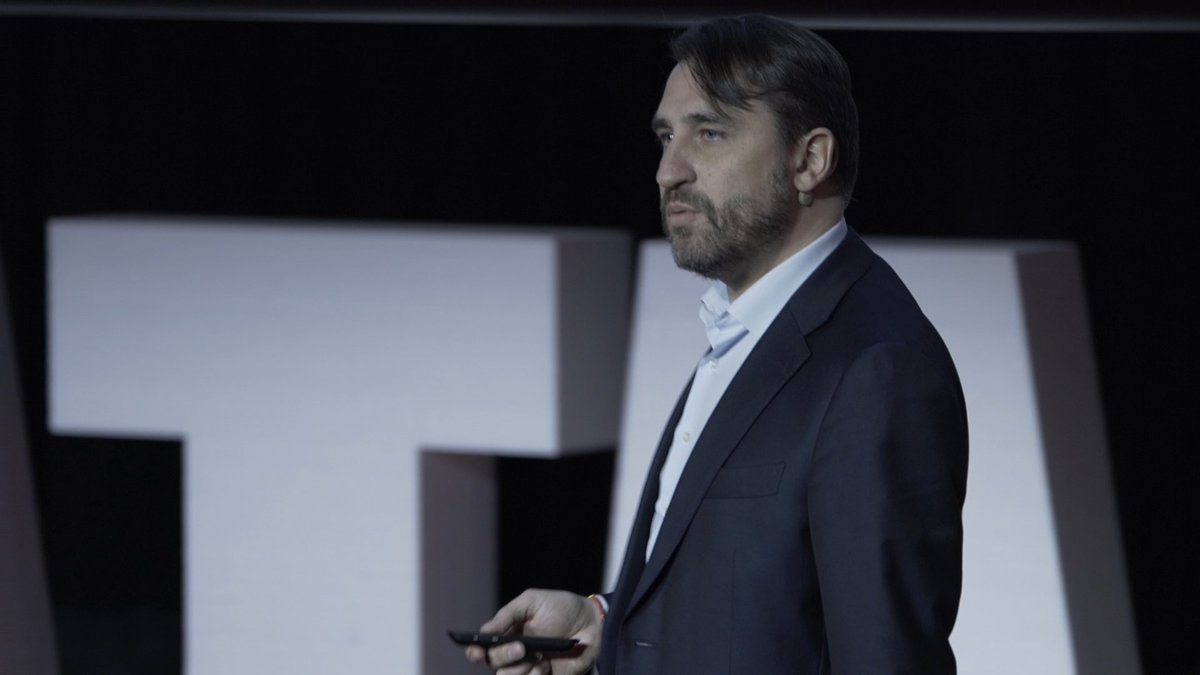 IntelAccumin's tweet photo. "La #Energia del futuro es #DataDriven". Conoce el proceso de repsol para convertirse en una compañía #DataCentric.
Sigue aquí la ponencia de su CDO, @jcasadoq en #DataDay2019.
https://t.co/UOUdCX5vPF
#BigData #DataScience #DataQuality https://t.co/x6aEIXMW9o