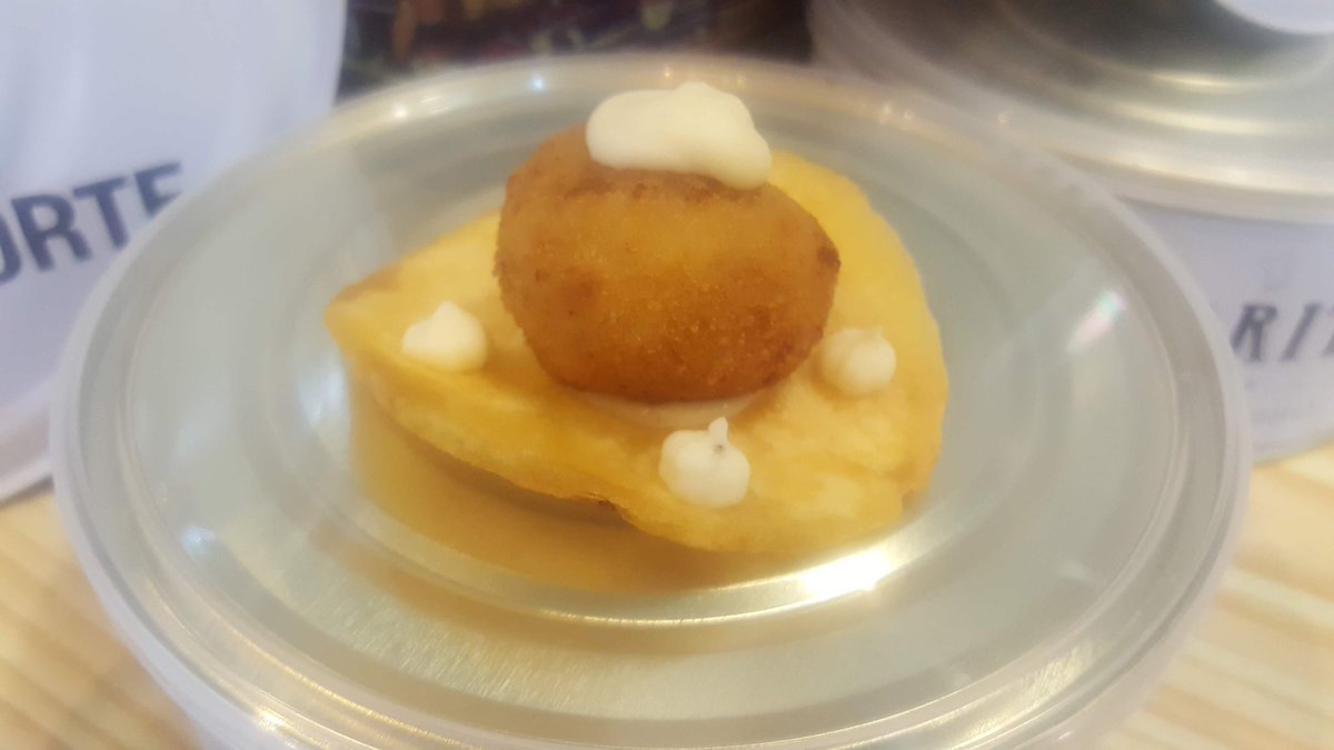 👏👏 En el #GastroBarYurrita #Tapas originales elaboradas por Chema Soler de #LaGastro en @salondegourmets #SG19 😉😉