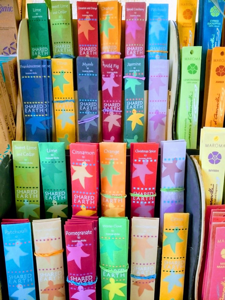 WhiteDoveLMK's tweet photo. Limerick Milk Market - wake up and smell the #coffee - or the frangipani, the musk, the lemongrass, the green tea, the tea neroli, the jasmine, the cinnamon, the African violets, the lily of the valley... I could go on.... #fairtradetuesday #limerickcity #worldfriendly https://t.co/M2gPUdR7sE