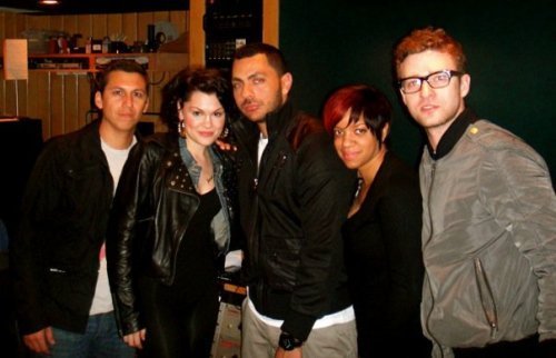Justin Timberlake wishes Jessie J a happy birthday  