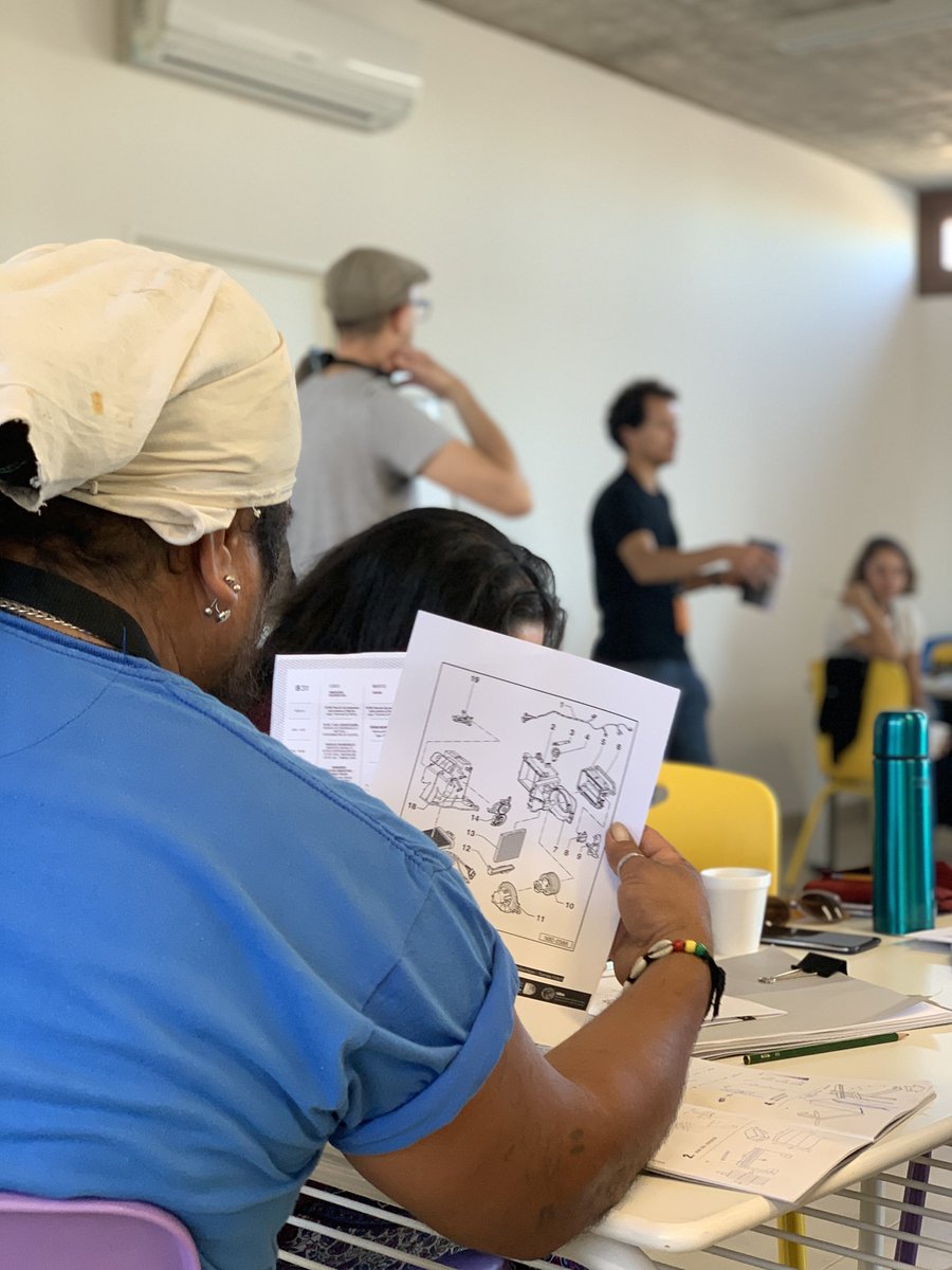 EggTamara's tweet photo. “Octava Recomendación: Considerar a las grandes transformaciones como el resultado de micro operaciones” Dia de diseño de prototipos que permitan mejoramiento de condiciones de habitabilidad en el #WorkshopB31 #LaboratorioB31 #baintegracion con @lab_uai @basecisyu @BID_Ciudades https://t.co/uDJF5L2Ydp