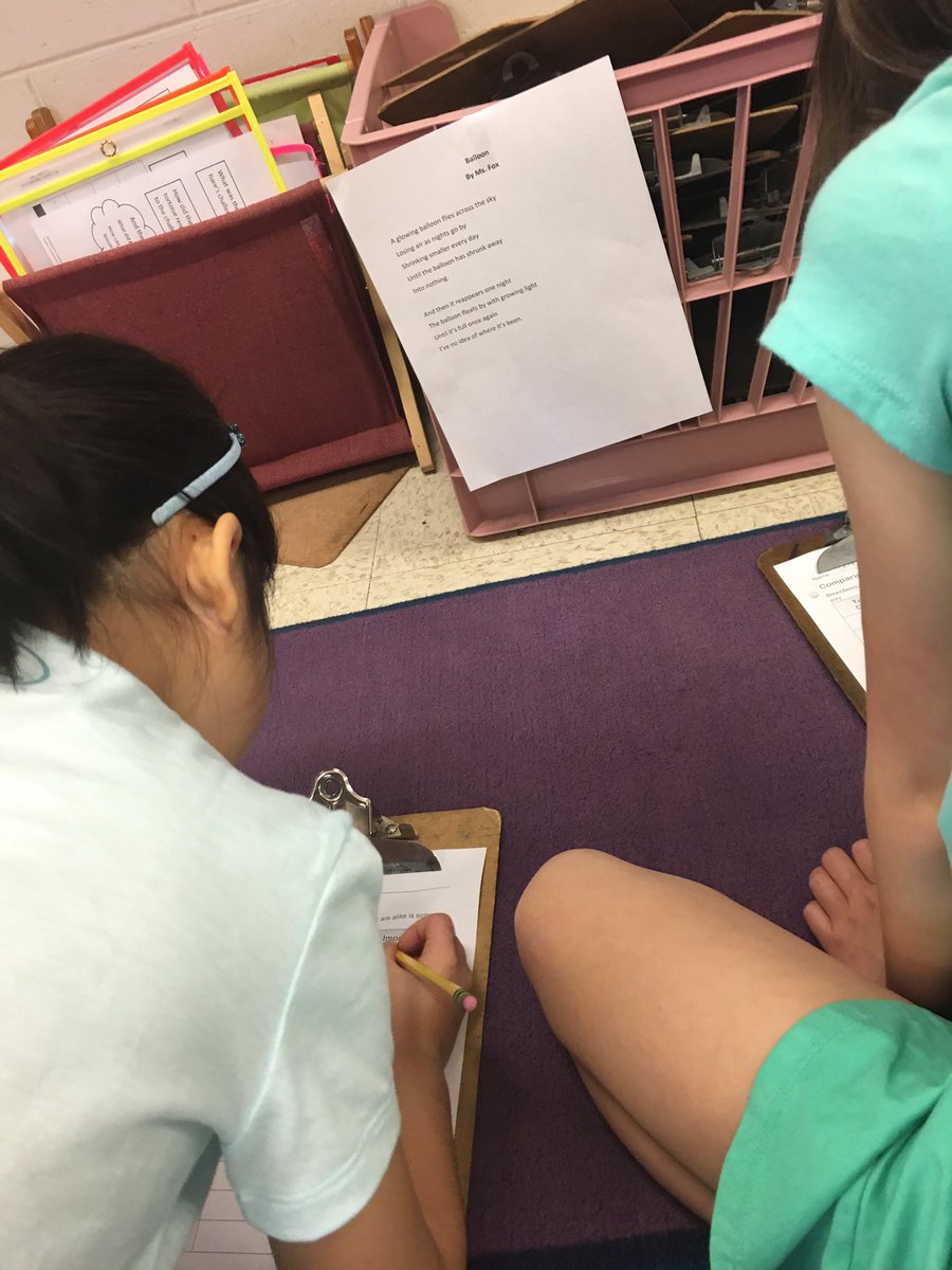 FoxTownStars's tweet photo. Analyzing moon poems to better understand metaphors and imagery. Love sharing poetry in the classroom. https://t.co/xt9eAUk8bl