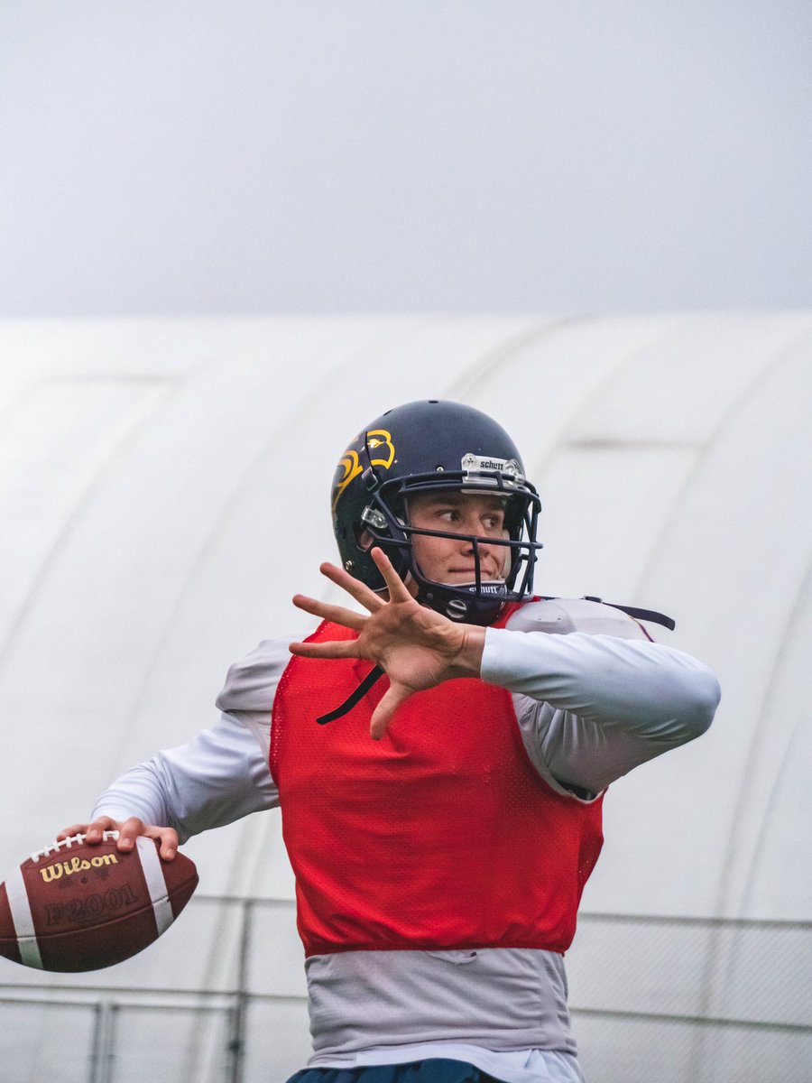 Exams got you down? Well we’ve got the perfect medicine! 

Check out the 📸s from the last day of Spring Camp ➡️ bit.ly/2VyKfSi

#WeAreHAWKS