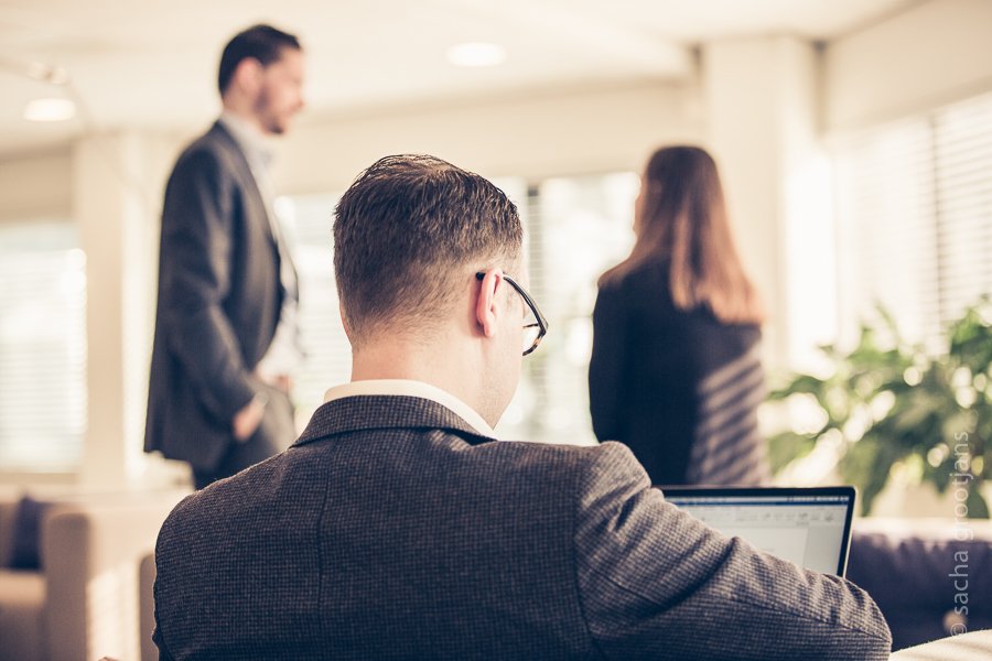 Geen detail zie je over het hoofd en complexe, financiële vraagstukken ga je niet uit de weg! Ben jij of ken jij onze nieuwe Financial Controller voor onze interne organisatie? Bekijk de vacature via lnkd.in/dnNzEJj #werkenbijhlb #vacatures