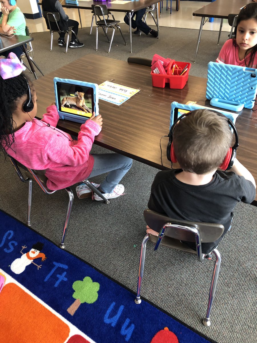 Miss_Reid1's tweet photo. These kinders have been spending their writing time researching cheetahs in preparation of their informational writing pieces. Researchers use tools! Books, videos and e-books 👍🏼 #BelieveinACS #ACSinnovation  @AndreaLMeadows https://t.co/WRO7eZiWmC