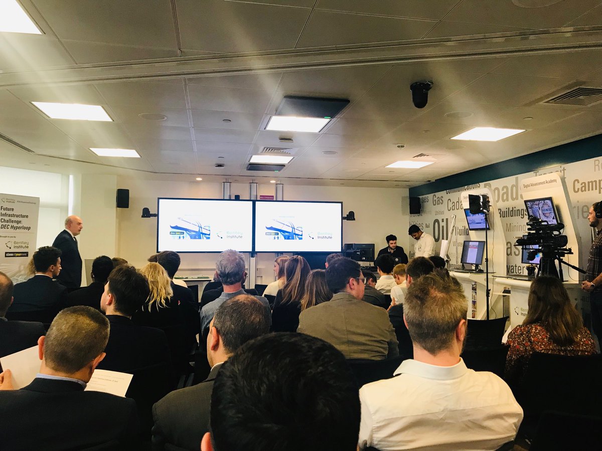 Dave_ITPR's tweet photo. #dechyperloopchallenge presentations underway! #nopressure 👍🏻👏🏻 https://t.co/xgazk3Z4MJ