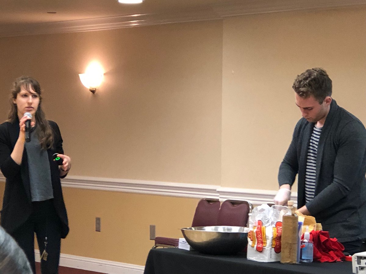 ZackDemopoulos's tweet image. “You can do anything but you can’t do everything” Helpful caregiver tips today at @veronacaregivercoalition from Jessica Serdikoff @brookdaleshoprite nutritionist #caregiver #cookingfortwo