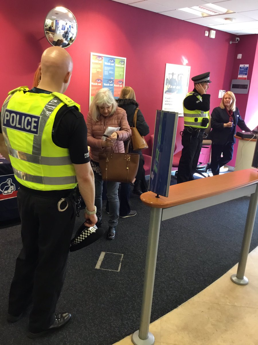 LynMElder's tweet photo. Big thanks to officers from @KirkcaldyPolice Lewis, Lizzie, Jimmy and Emma who supported #Nationwide with our fraud awareness day! Great day and plenty of information taken away by staff and members 😄 https://t.co/c3ZSatSxFp