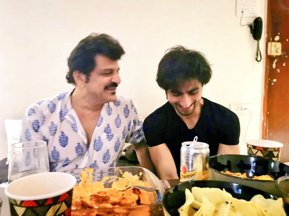 Precious ❤️ 
Love their bond 🥰
#HarshadChopda
#RajeshKhattar
.
#BepannaahTeamReunion 
#Bepannaah