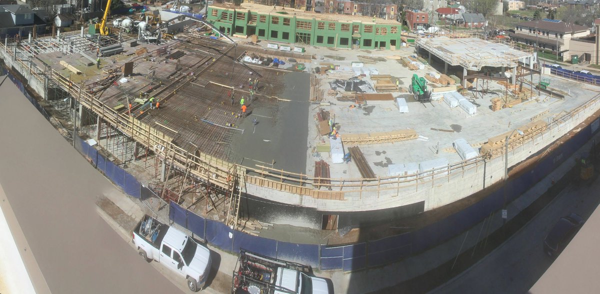 BlockRes's tweet photo. BRES' #multifamily development at 44th and Washington continues to make progress. Concrete for the Podium Deck and Slab-On-Grade is nearing completion and plumbing rough-in for the parking garage has started. Framing on the first segment, west side, has begun. #KansasCity https://t.co/RyW7blBO5H