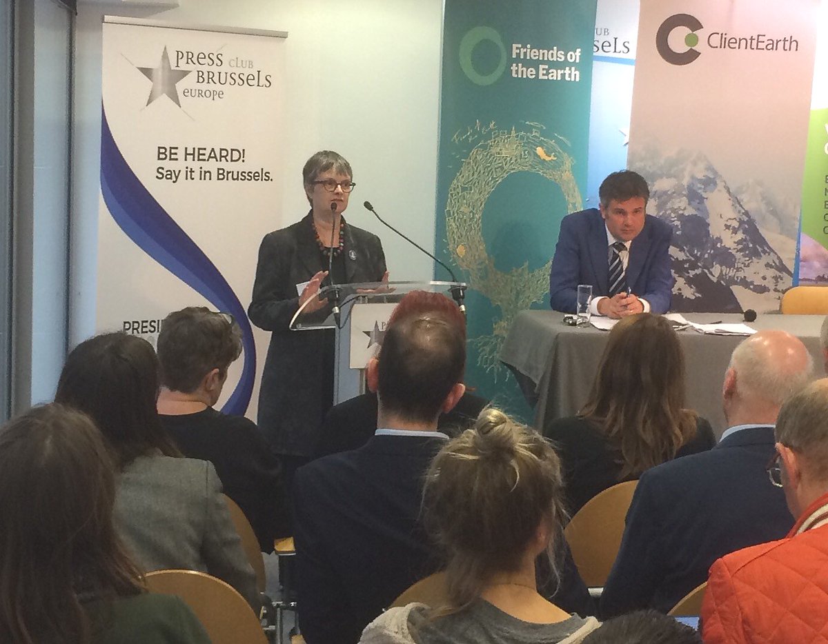 foeeurope's tweet photo. @CraigBennett3 @MollyMEP tells #BrexitAndEnvironment event, EU beware, #Brexit is at forefront of a movement to undermine the high environmental standards we've built up over time in the EU. https://t.co/tK00UT5x42