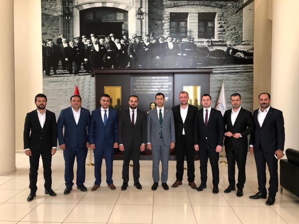 gizlice's tweet photo. Allahım yolunu bahtını açık etsin başkanım @maligizlice https://t.co/k3EkiYYQBc