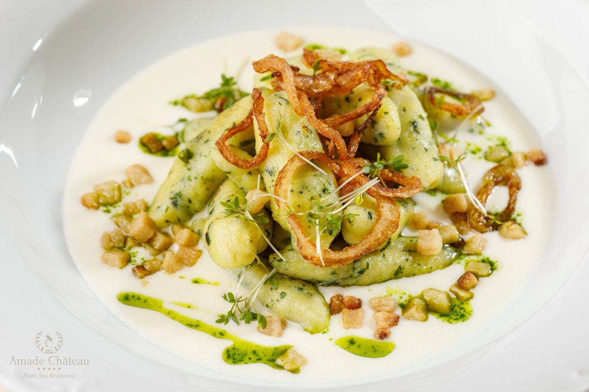 hotelamade's tweet photo. 🥘 Our restaurant offers traditional meals prepared with modern technology. They are not only delicious, but beautiful as well. 
______

BOOK YOUR TABLE NOW!
+421 918 620 498 | rezervacie@hotelamade.sk https://t.co/uRI49YDyAY