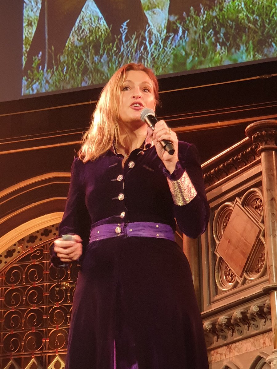 Kevenlaw's tweet photo. @Saba_DH @UnionChapelUK Thanks for being awesome Saba, I look forward to seeing you in #Kenya one day in the future 🤗 Good luck with the amazing things that you do, keep fighting the good fight 🤗 #elephants #TuesdayMotivation #TuesdayThoughts https://t.co/AffvIyfJ7E