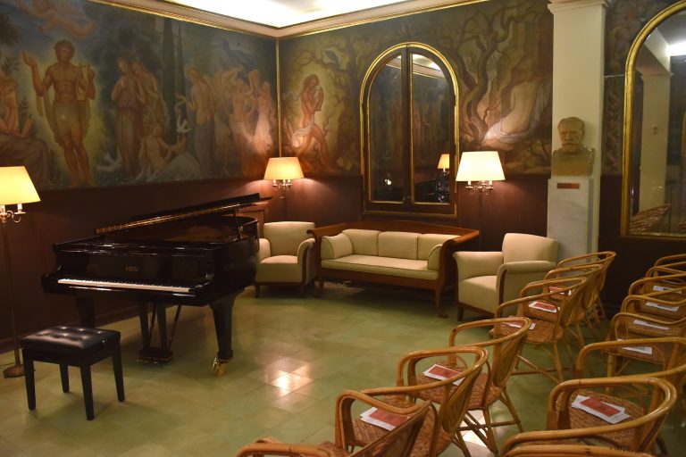 FundacioMompou's tweet image. Aquest divendres 12 al @JardiTarongers @AntoniBessesBon interpretarà la  Música Callada de #Mompou en un concert homenatge a Mompou i dedicat a  Joan Millà, president de la @FundacioMompou i de Joventuts Musicals Bcn  durant 44 anys. A les 19:30h
@agendaclassica @AgendaConcertsC