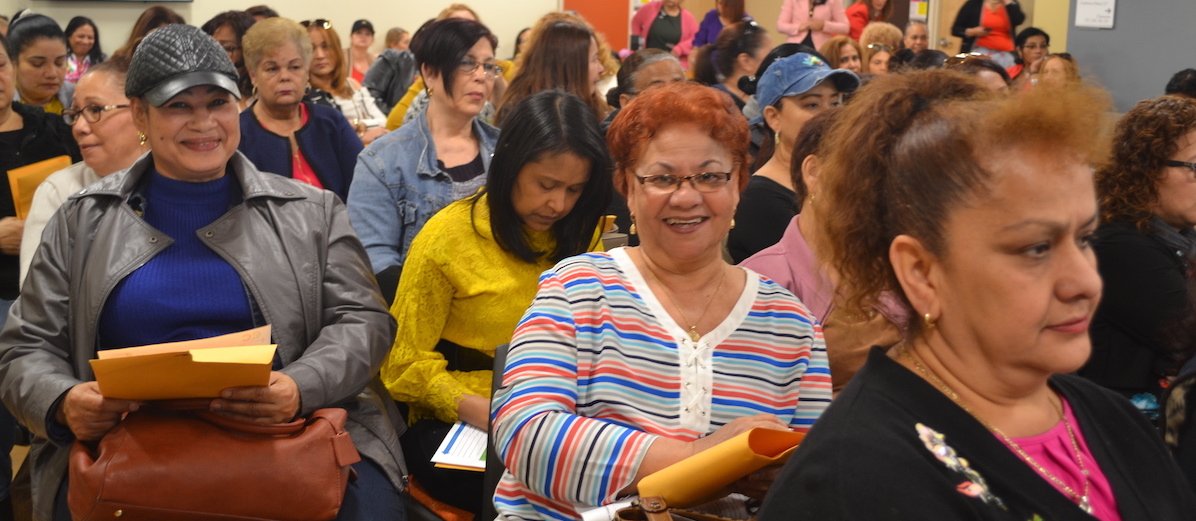 ReadyToLearnPVD's tweet photo. Nearly 150 family child-care providers feel more at home in our quarters at @rwuuc thanks to a well-attended open house on Saturday. https://t.co/73vREa1tIL https://t.co/5OvJnk3A5r