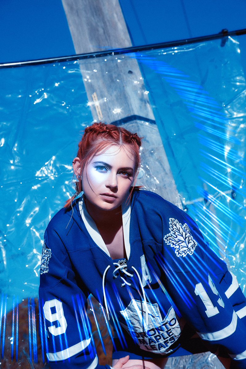 My new release on Friday is a song about searching for the ultimates in life and never being contented with less. Dreams, love, art, friends, happiness, spiritual understanding and freedom… 
I was an excited child with big dreams. I still am, just older.