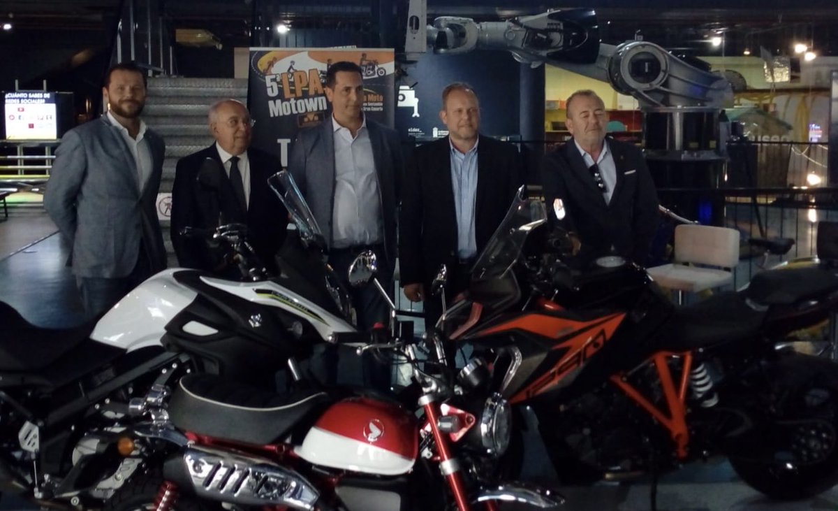 heridavilao's tweet photo. En la presentación de la Feria de la Moto @LpaMotown junto a @FEMEPA_LP y el Cabildo de Gran Canaria @GranCanariaCab #MovilidadSostenible #Seguimos https://t.co/xPR73kmqJ7