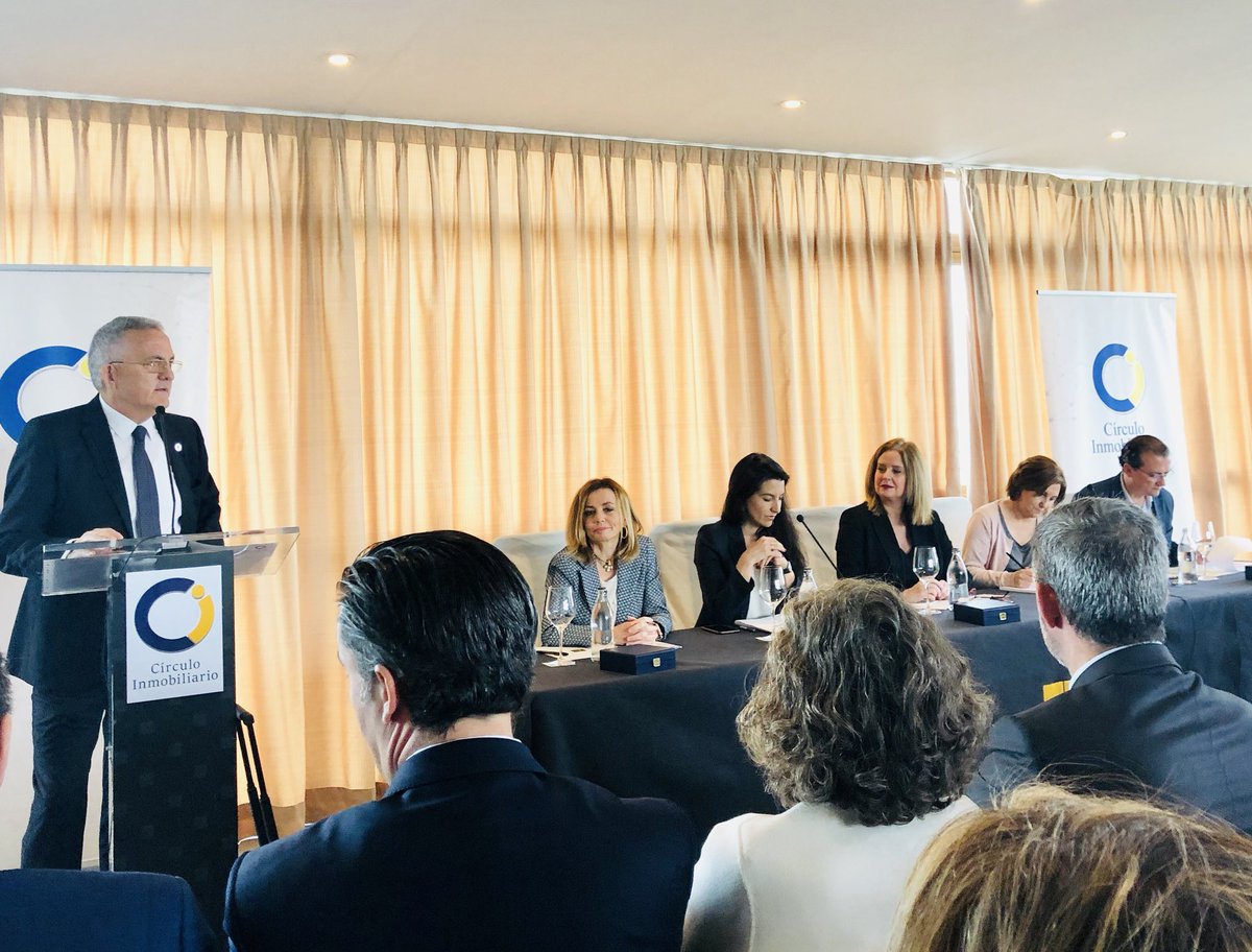 Enhorabuena al Círculo inmobiliario por un debate tan interesante entre todos los partidos políticos en materia de vivienda y urbanismo! 👏👏👏