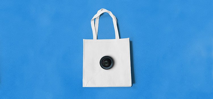 viewneo1's tweet photo. See how #technology is helping #retail fight back against #onlineshopping in our latest blog post. https://t.co/JheJR6ffpJ https://t.co/JoUXh5yqvw
