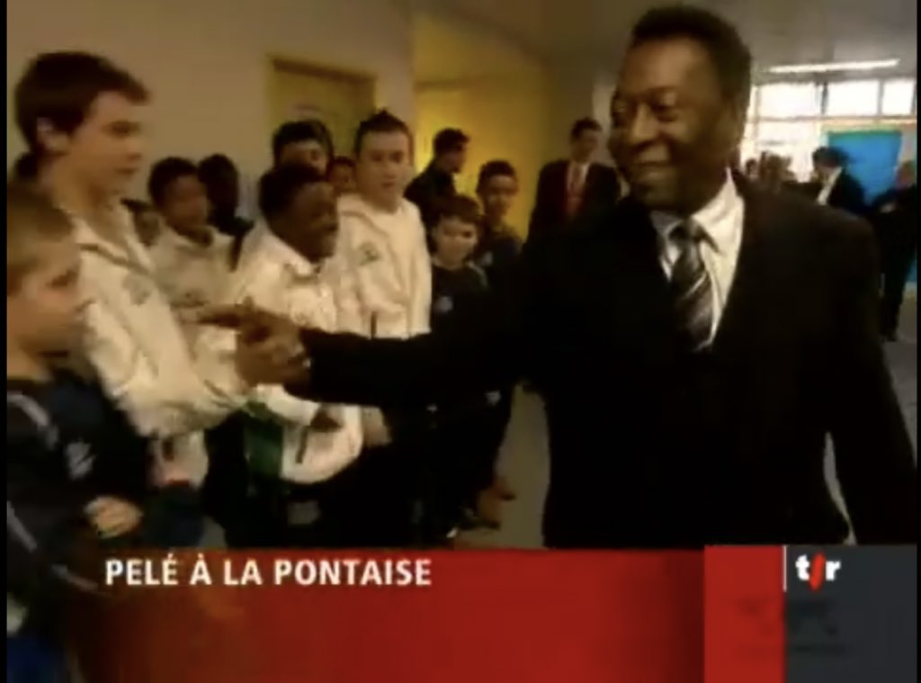 LS_OutOfContext's tweet image. rts.ch/play/tv/19h30/…