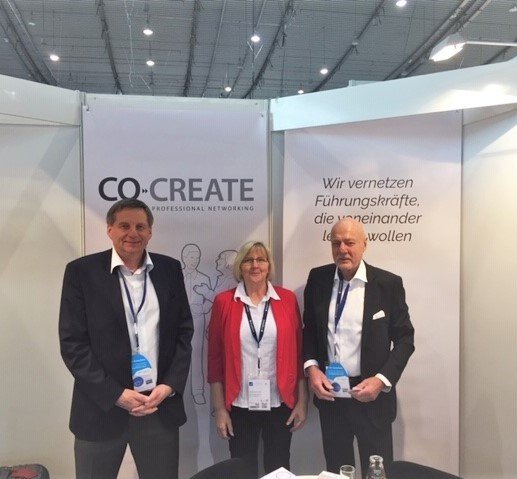 CoCreateGmbH's tweet photo. Heute für Sie da am Stand G.31 der #ZukunftPersonal-Messe in #Stuttgart:
Klaus, Christa und Hannes (v.l.n.r.)
Besuchen Sie uns auch? ��💬☕️
#ZPSued19 #MesseStuttgart #networking #HR https://t.co/meS9NDNF5G