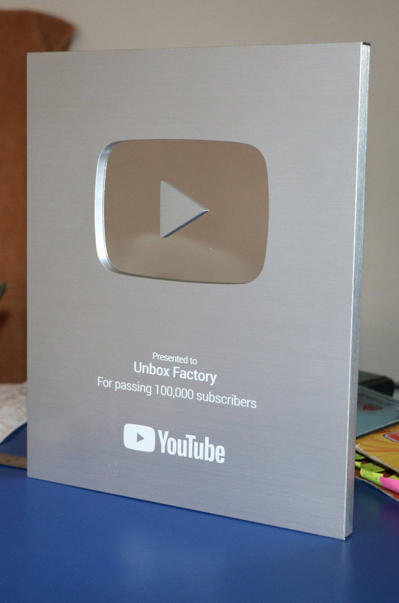 unboxingfactory's tweet photo. Just Received @YTCreators Silver Play Button

Thanks For #Subscribing Us 🙏🙏🙏 @YouTube @YouTubeIndia https://t.co/LOEw5yKfzY